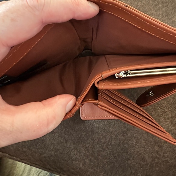 Multicolor Leather Wallet - Picture 7 of 8